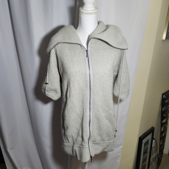 Theory Cashmere Short Sleeve Sweater Jacket M - Picture 1 of 10